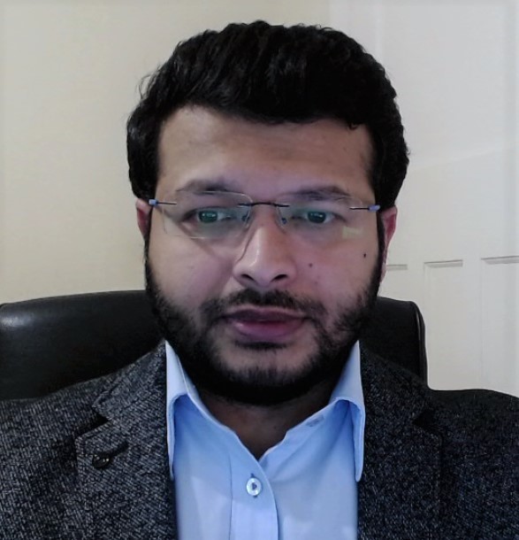 phdHolder Image
